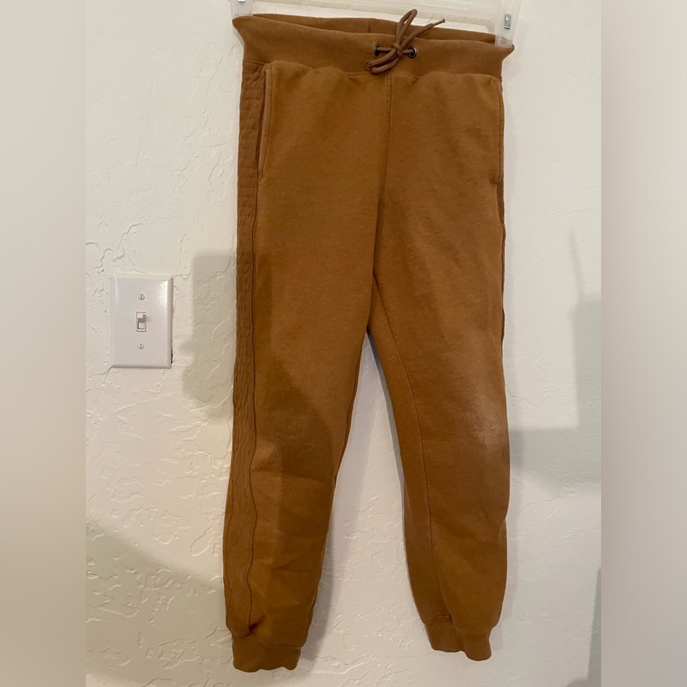 🔥 Cat & Jack brown jogger sweats. 8-10. Quilted panel design down legs. GUC.